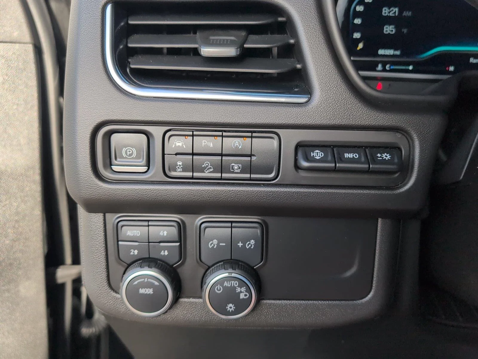 Used 2023 Black Chevrolet High Country image 28