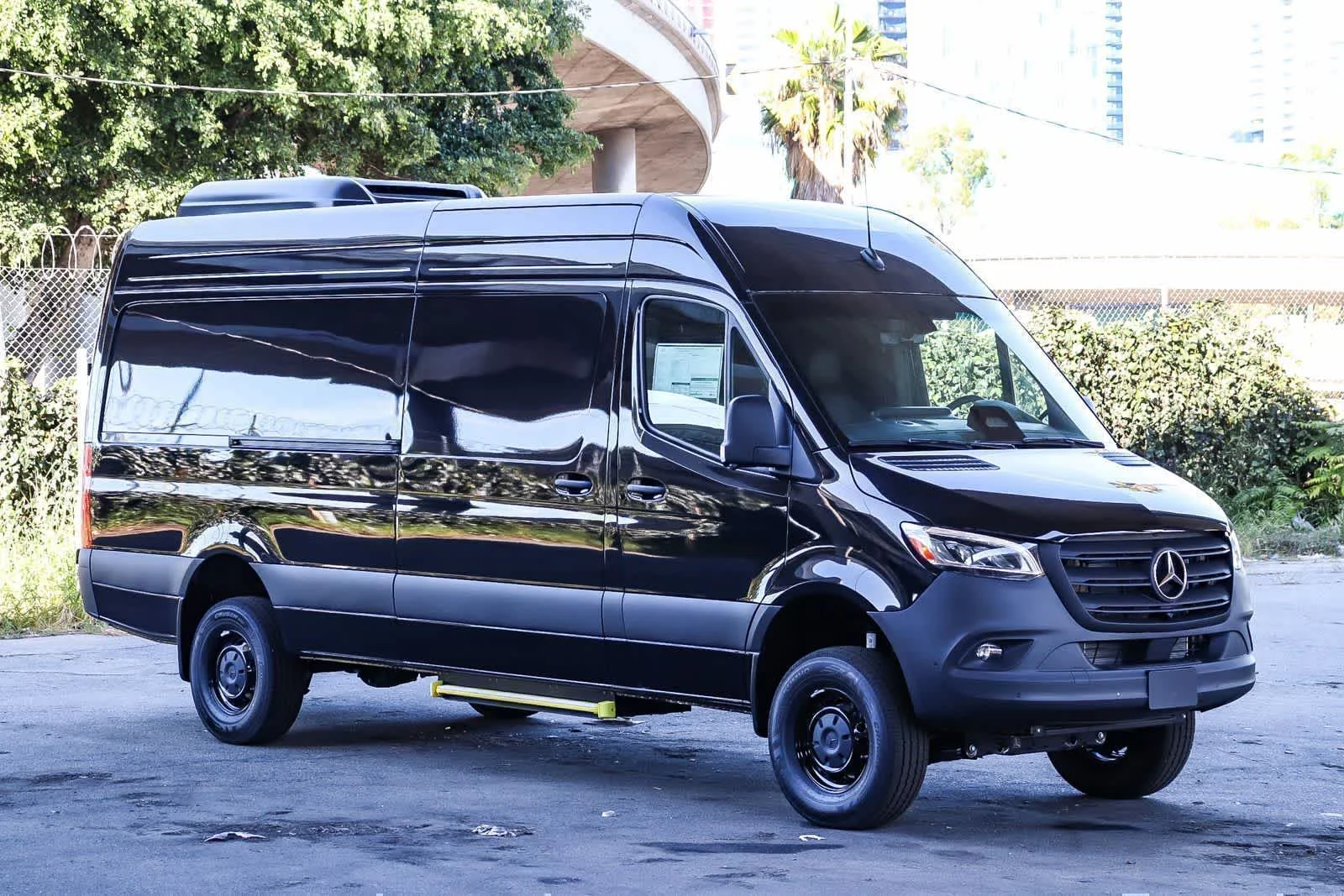 New 2026 Obsidian Black Metallic Mercedes-Benz Cargo 170WB High Roof AWD 2.0L I4 Diesel Turbo HO image 3