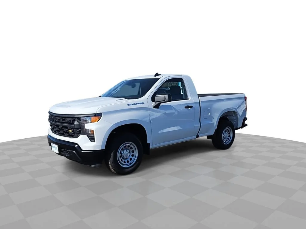New 2026 Summit White Chevrolet WT image 4