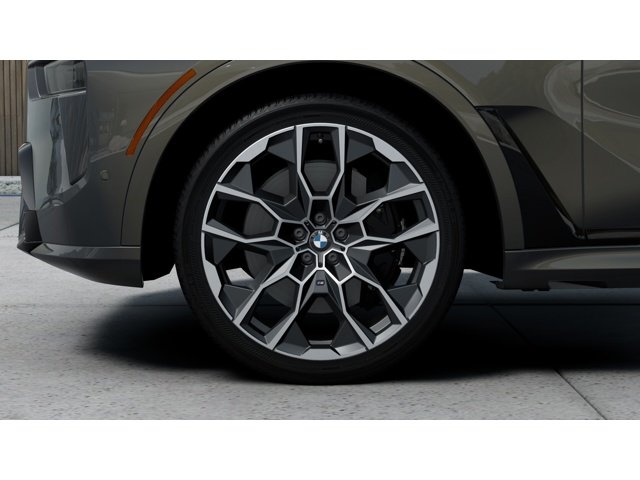 New 2027 Dravit Grey Metallic BMW M60i image 7