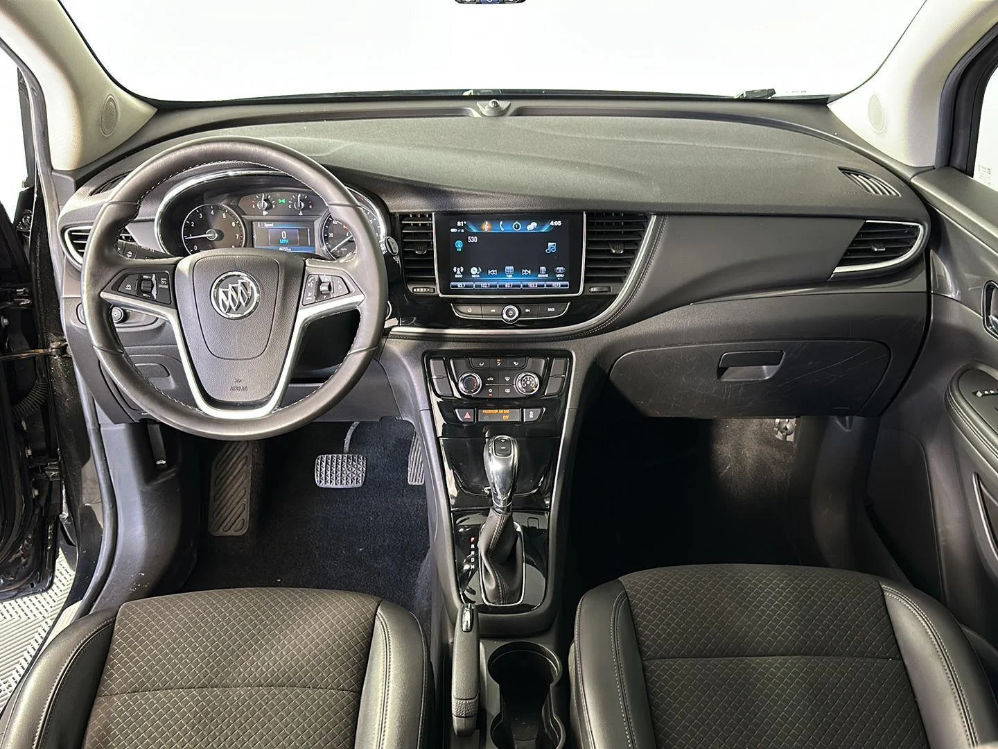 Used 2019 Ebony Twilight Metallic Buick Preferred image 19