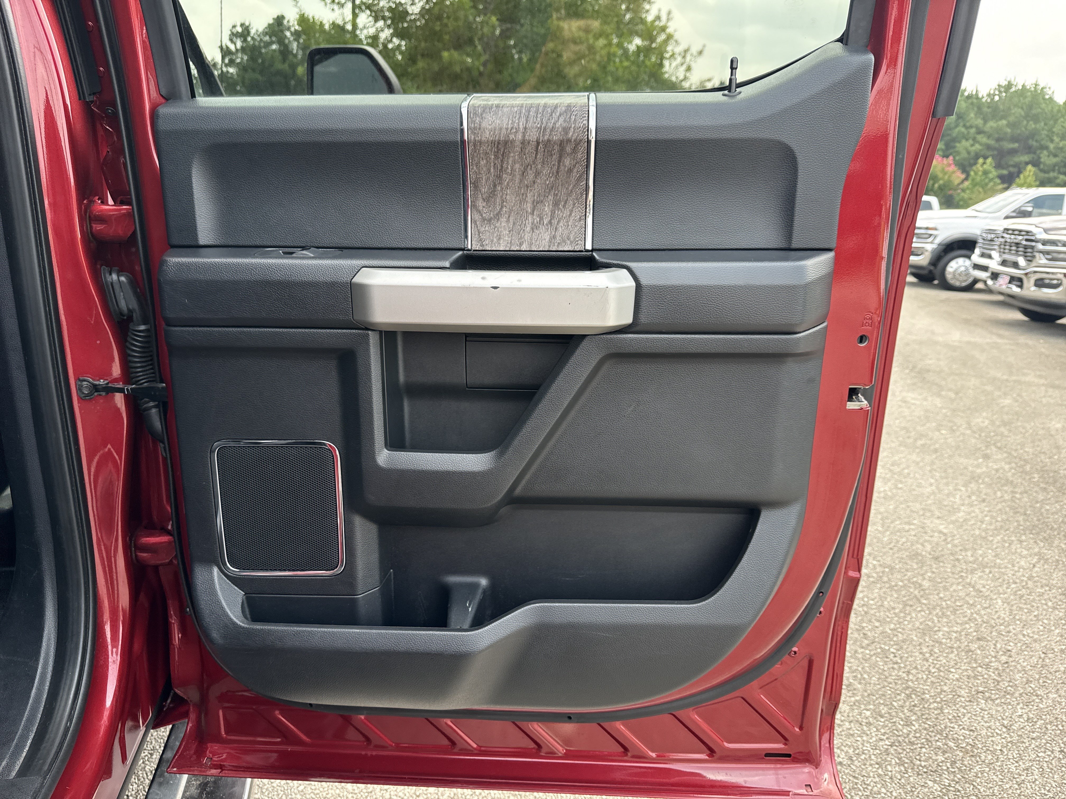 Used 2019 Red Ford LARIAT image 18