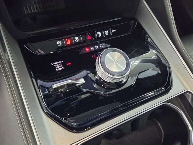New 2026 High Gloss Black Exterior Paint Jeep Limited Altitude image 24