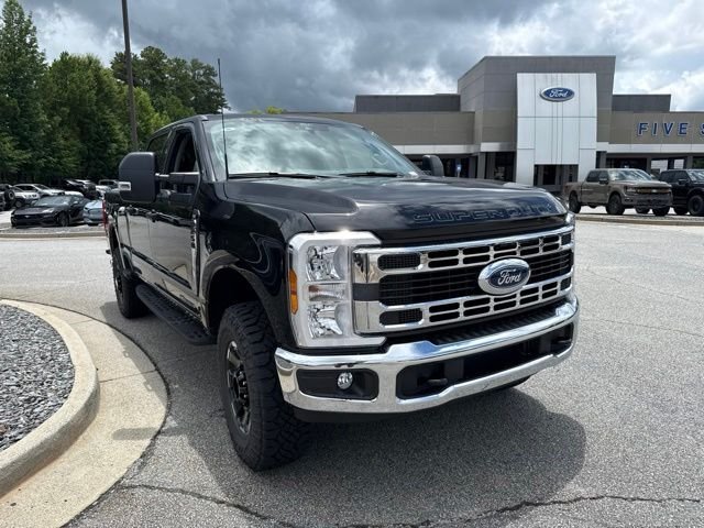 New 2026 Agate Black Metallic Ford XLT image 37