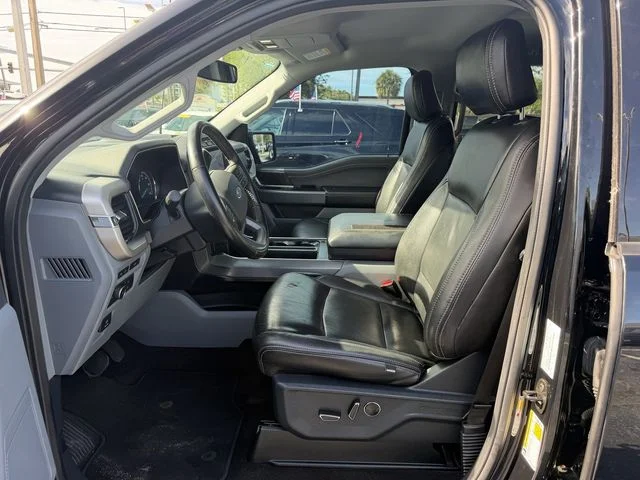 Used 2021 Agate Black Metallic Ford XLT image 10