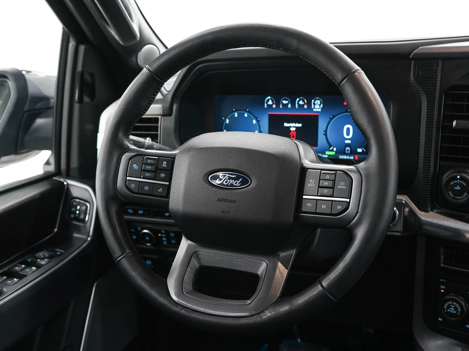 Used 2024 Gray Ford LARIAT image 17