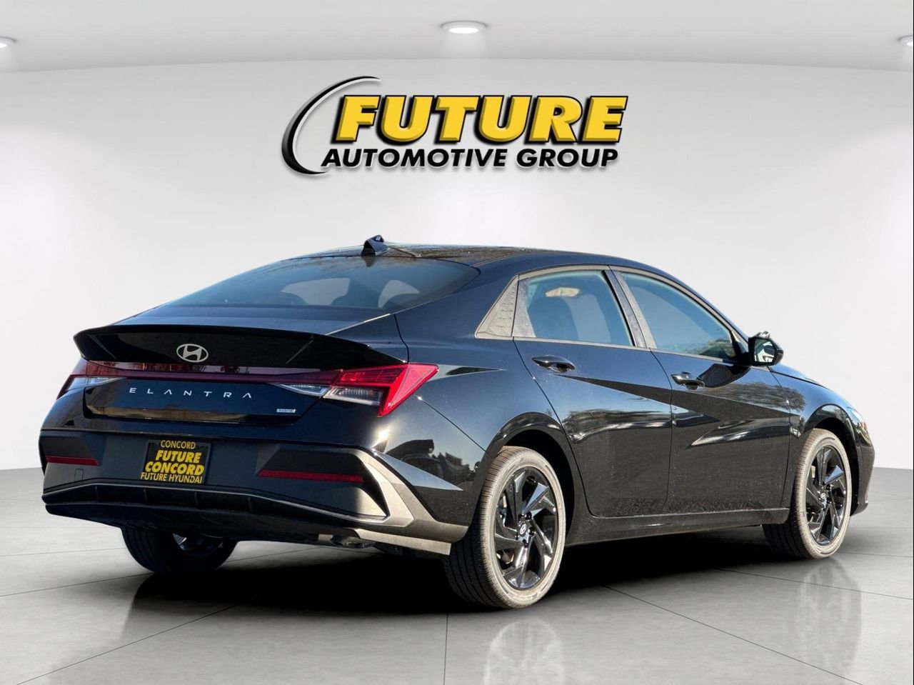 New 2026 Black Hyundai SEL Sport Plus image 3
