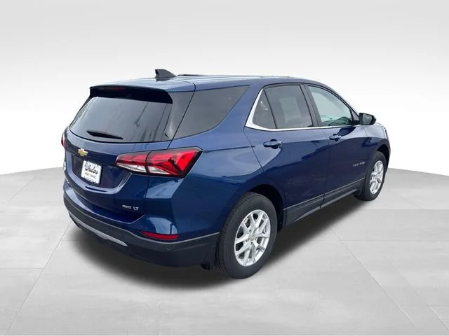 Used 2022 Blue Glow Metallic Chevrolet LT image 6