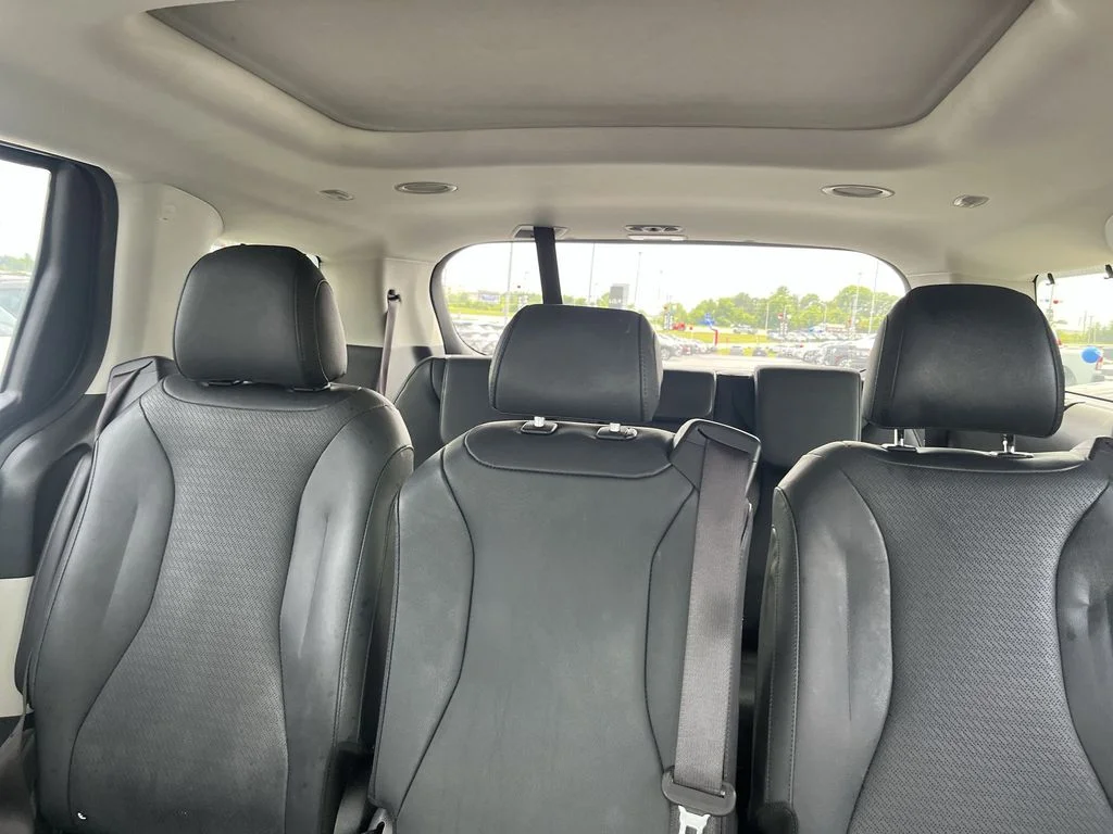 Used 2023 Gray Kia SX Prestige image 9