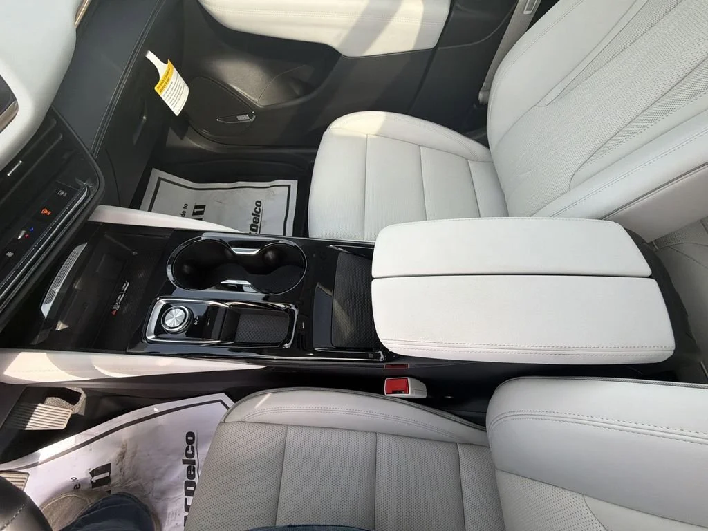 New 2026 Ebony Twilight Metallic Buick Avenir image 27