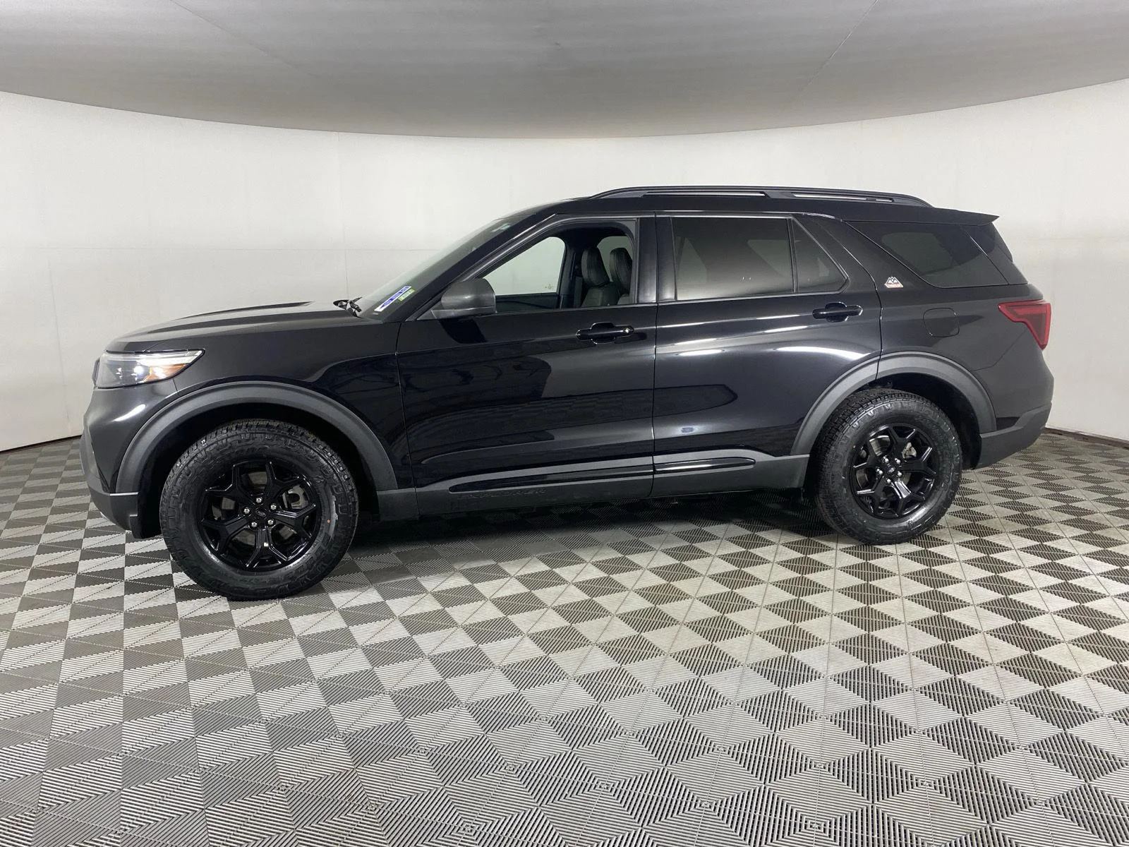 Used 2023 Agate Black Ford Timberline image 14