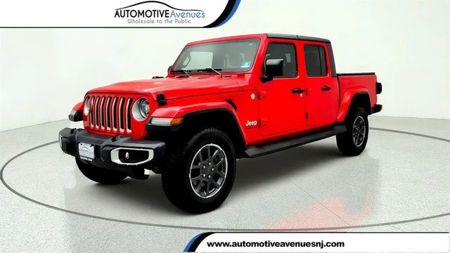2020 Jeep Gladiator Overland 4x4 w/ Leather, Nav & Sound, Trailer Tow Pkg