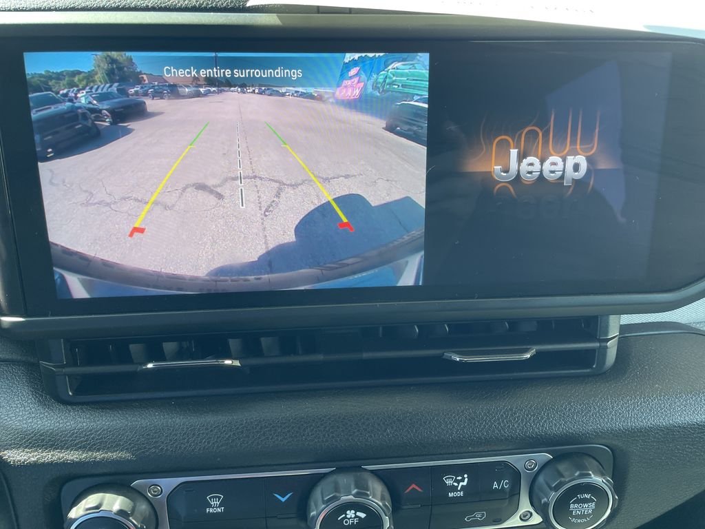 Used 2024 White Jeep Sport S image 20