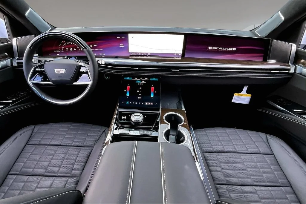 New 2026 Vibrant White Tricoat Cadillac Platinum Sport image 5