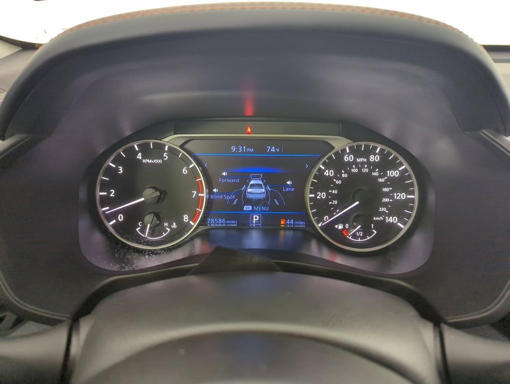 Used 2021 White Nissan 2.5 SR image 39
