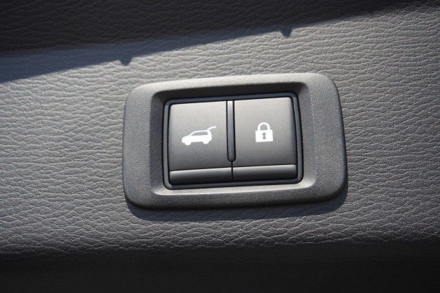 2025 Mitsubishi Outlander SE - Photo 11