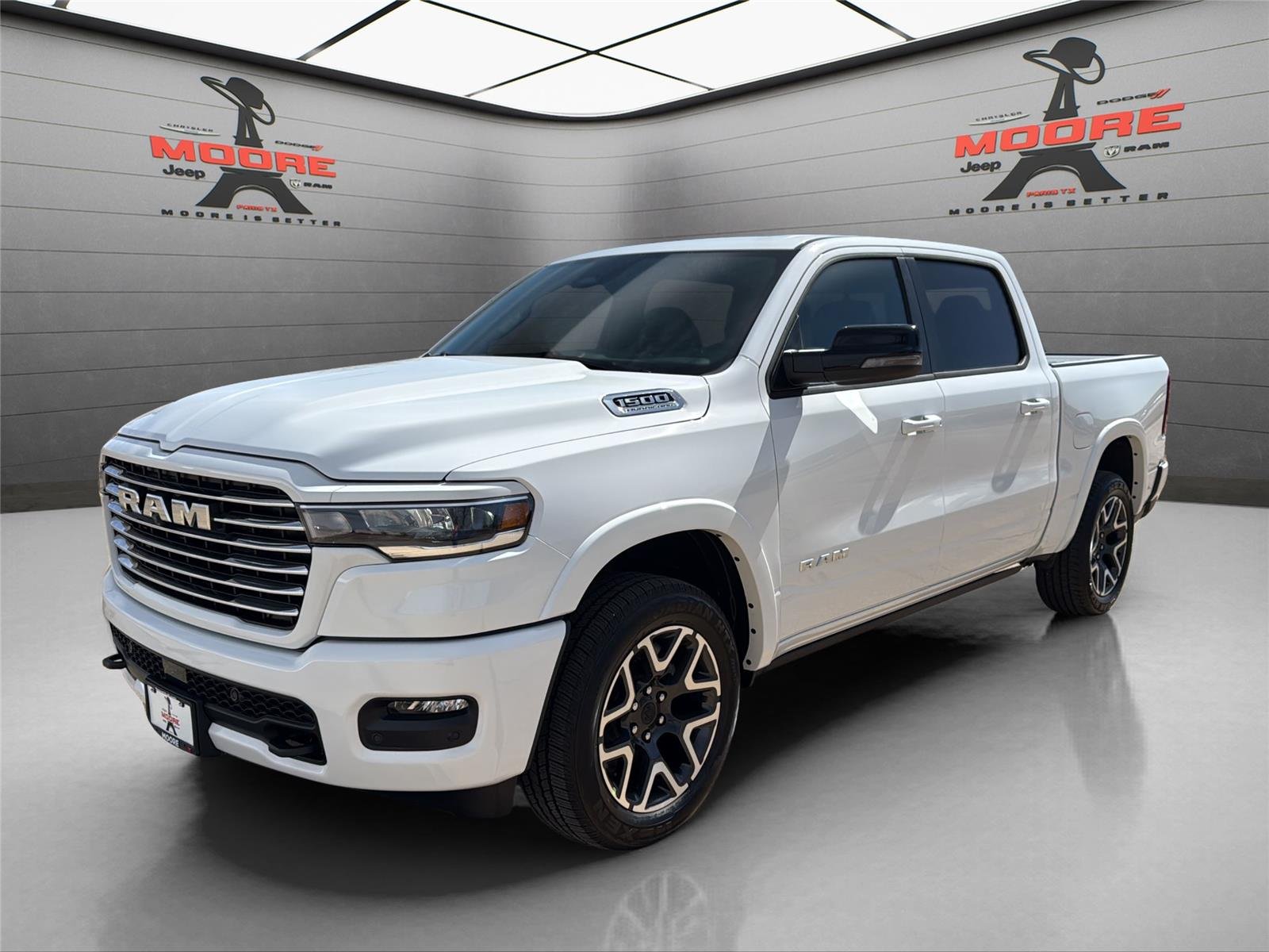 New 2026 Bright White Clear-Coat Exterior Paint RAM Laramie image 3