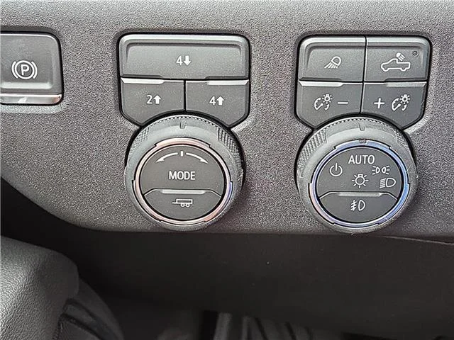 New 2026 GXP Lakeshore B Chevrolet LT 4x4 Crew Cab 6.75 ft. box 159 in. WB image 17