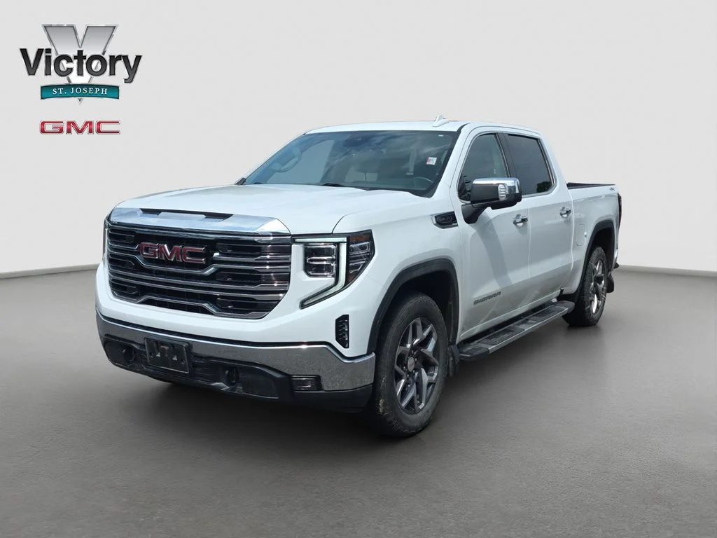 Used 2022 White GMC SLT image 3