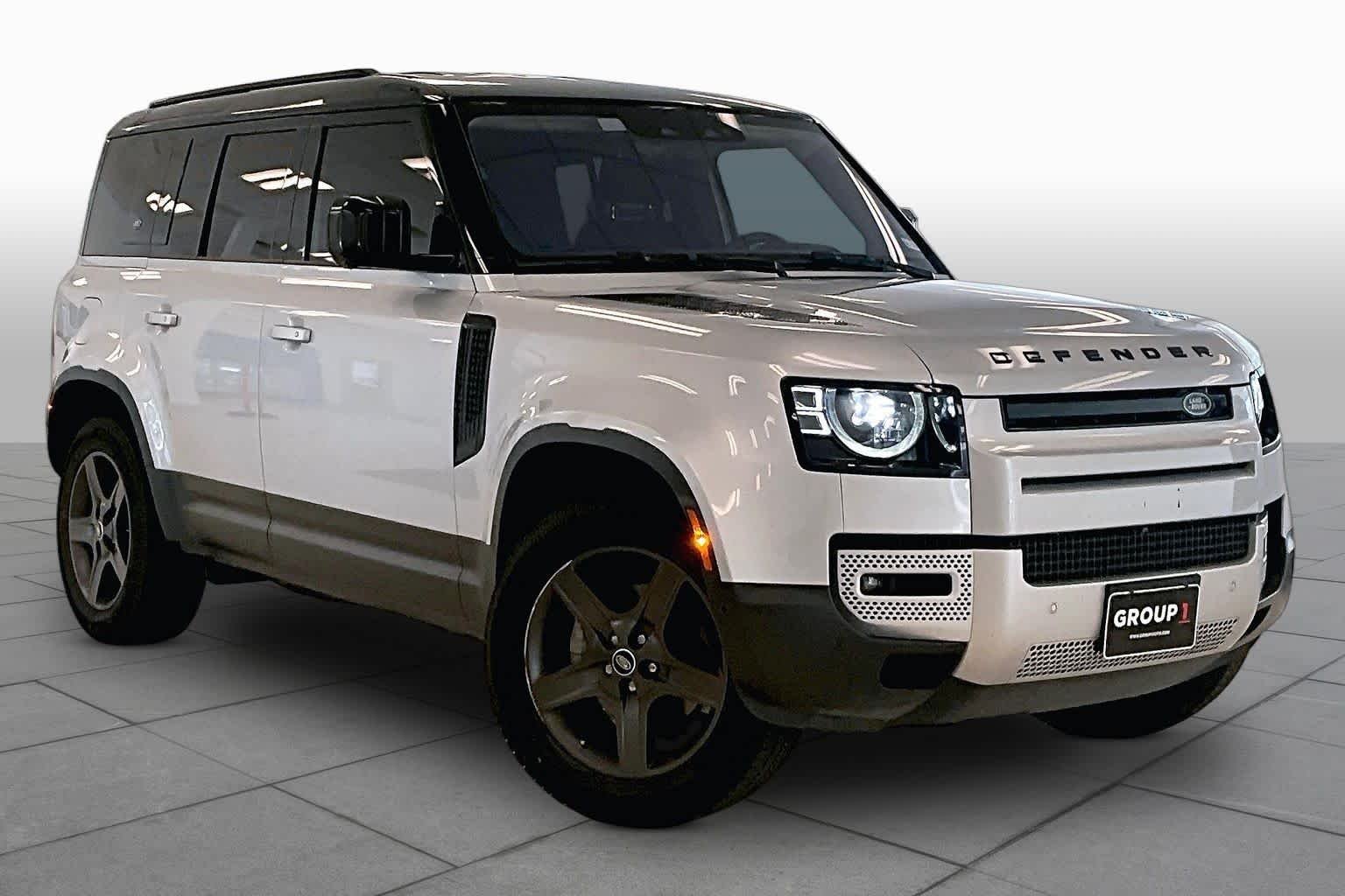 Used 2022 Hakuba Silver Metallic Land Rover  image 2