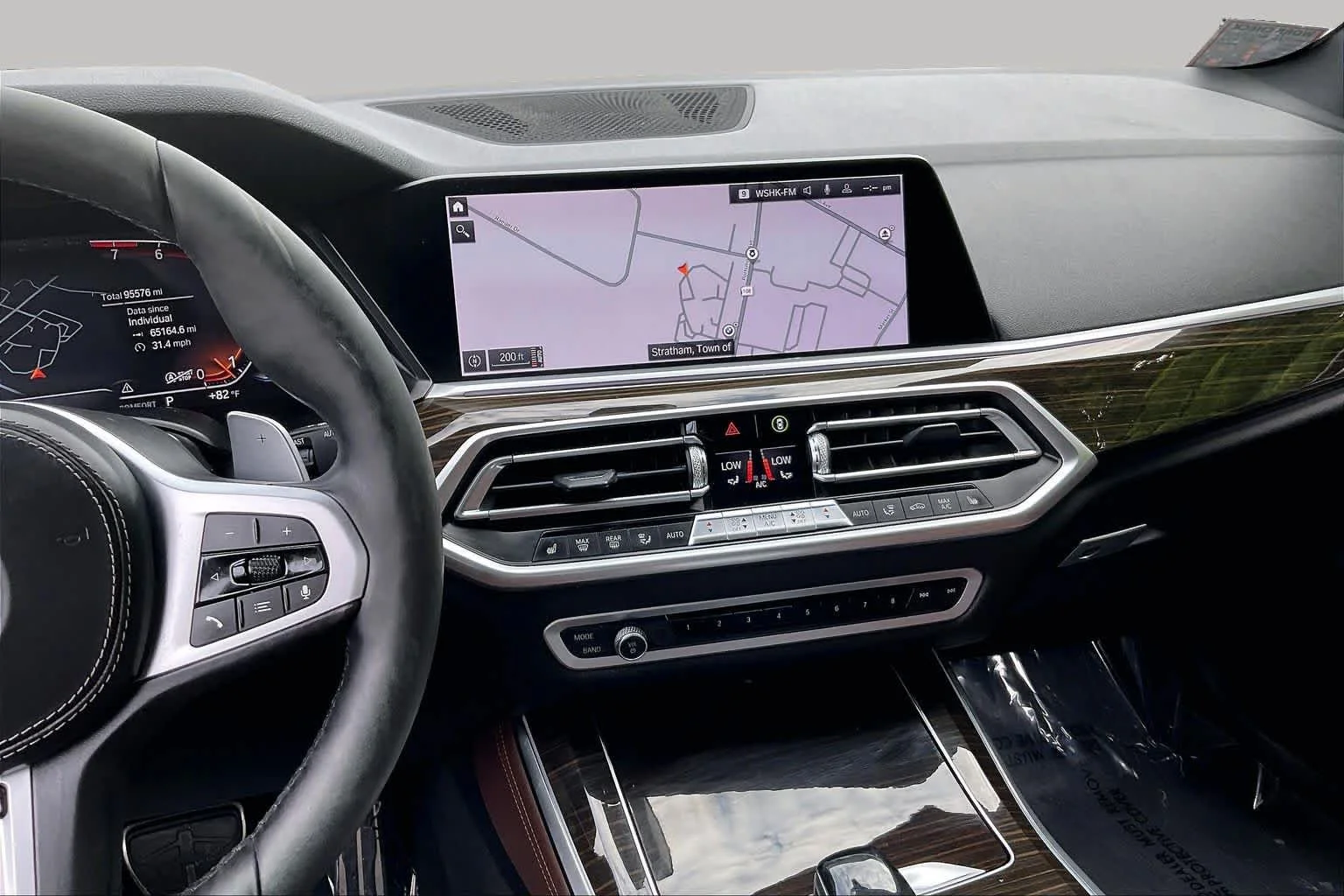 Used 2019 Mineral White Metallic BMW xDrive40i image 6