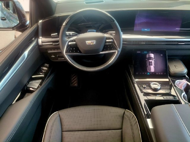 2027 Cadillac Escalade Sport - Photo 18