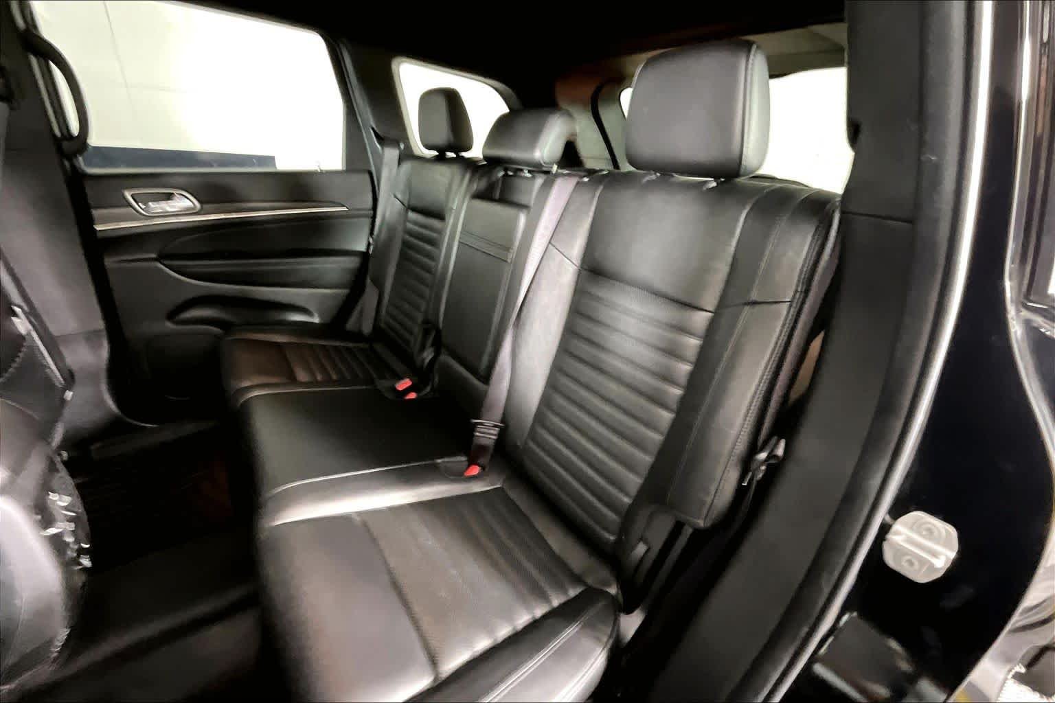 Used 2021 Diamond Black Crystal Pearlcoat Jeep Limited X image 19