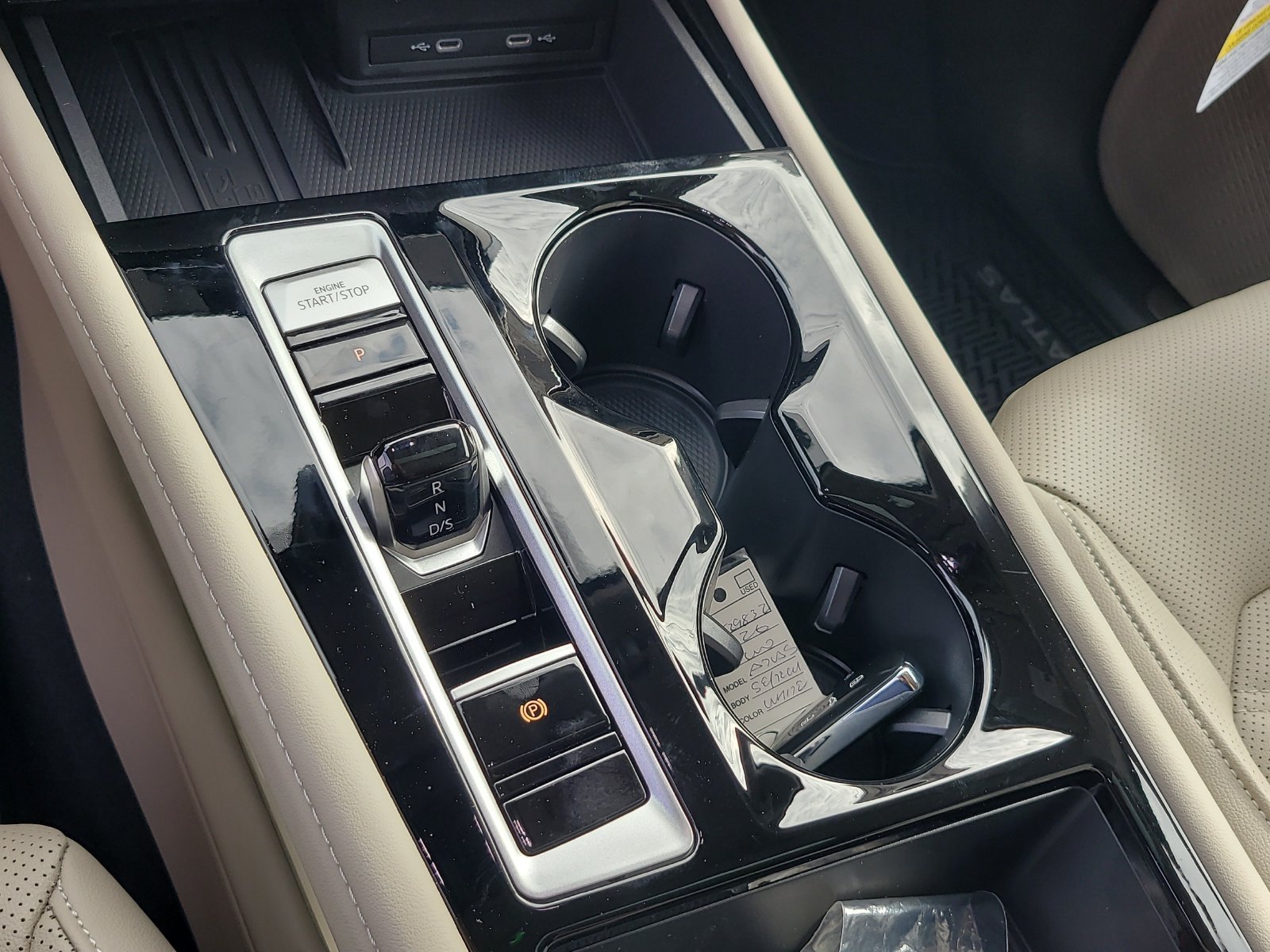 2026 Volkswagen Atlas SE w/Tech - Photo 27