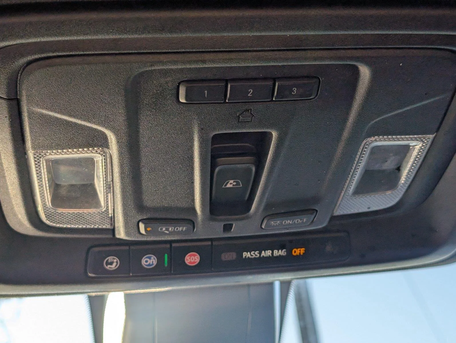 Used 2020 Summit White GMC AT4 image 19