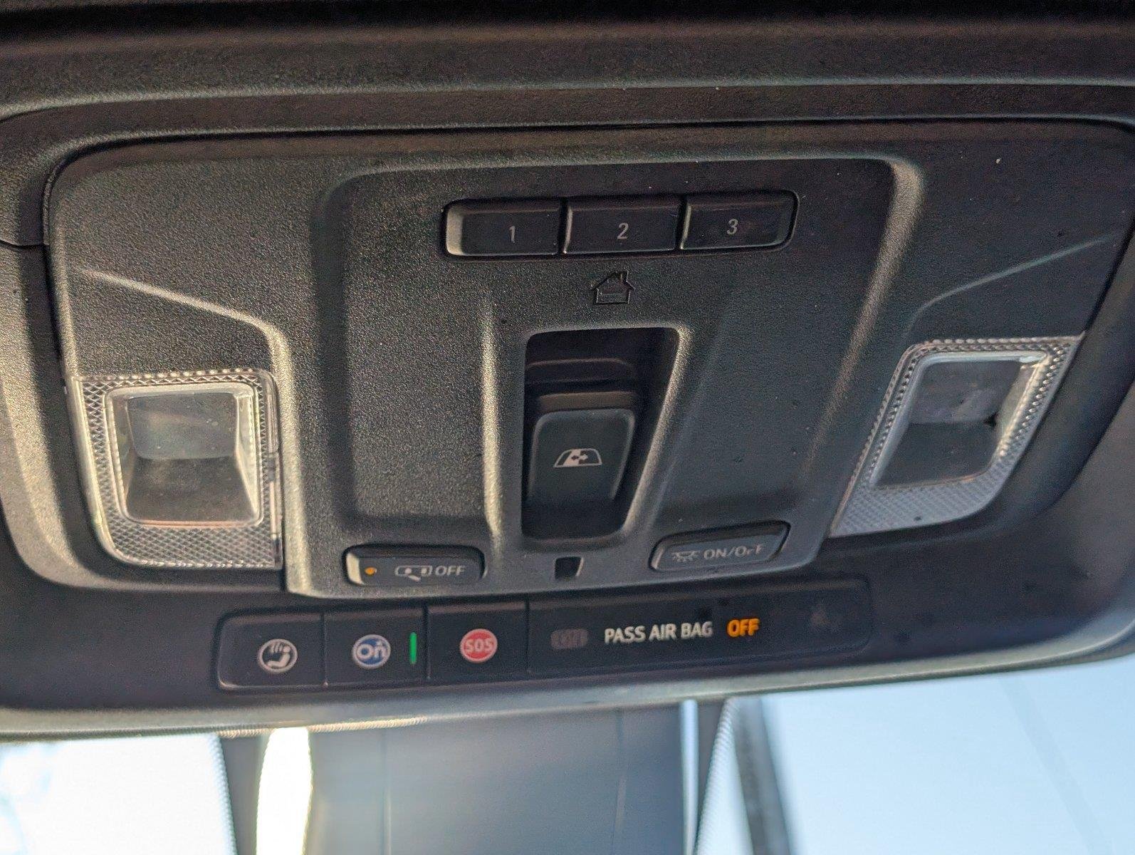 Used 2020 Summit White GMC AT4 image 19