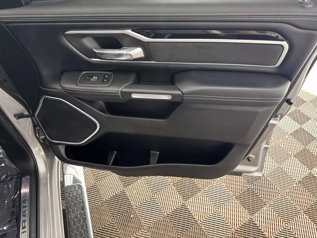 Used 2020 Silver Ram Laramie image 21