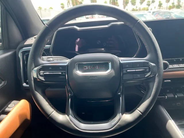 Used 2024 White GMC AT4 image 17