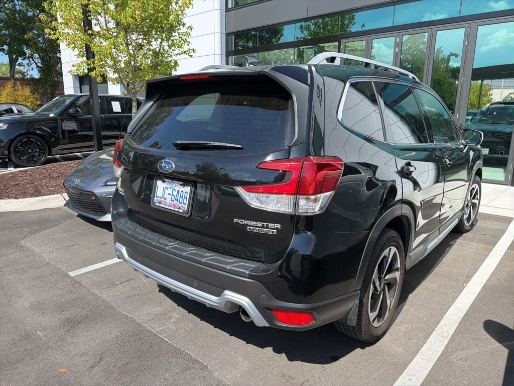 Used 2022 Crystal Black Silica Subaru Touring image 3