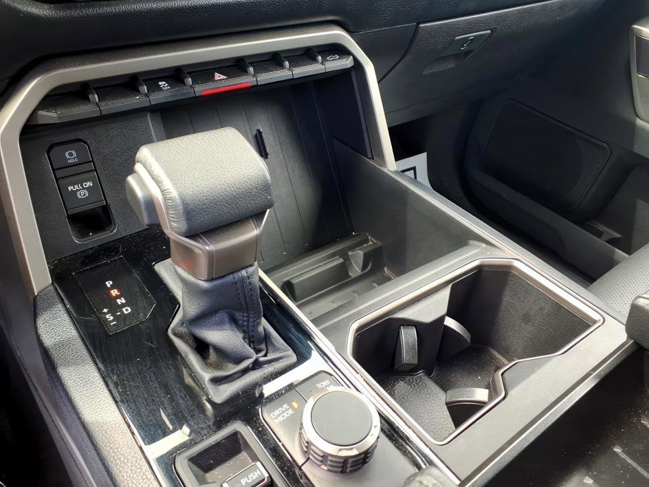 Used 2025 Ice Cap Toyota SR5 image 20