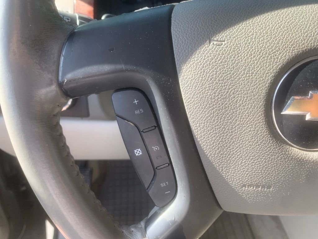 Used 2010 Blue Granite Metallic Chevrolet LT image 17