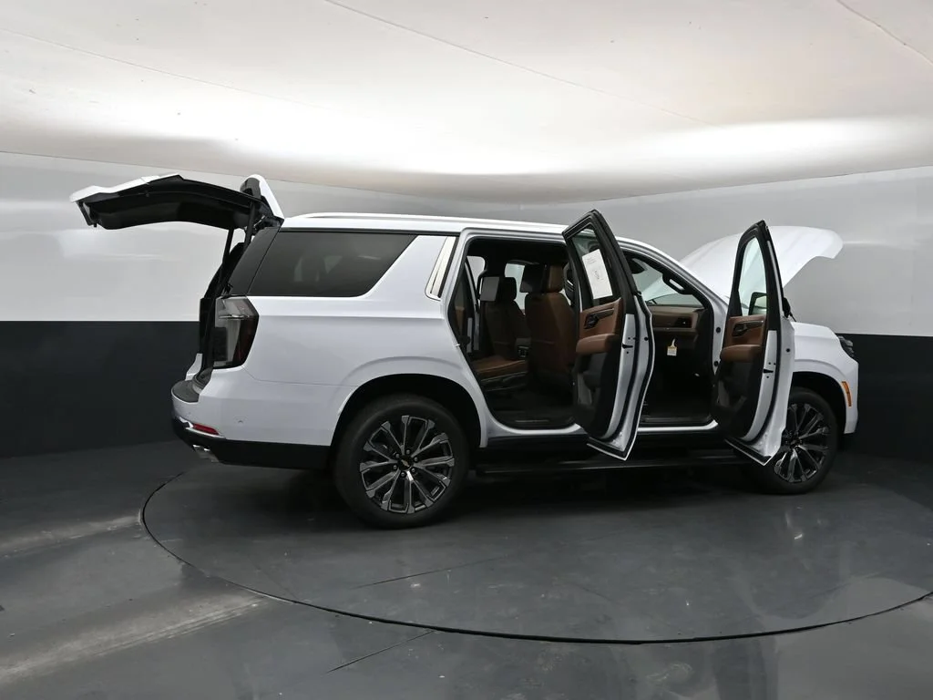 New 2026 Polar White Tricoat Chevrolet High Country image 39