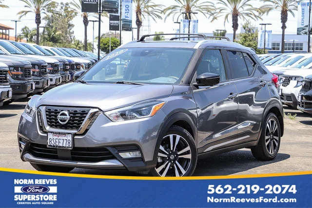 2020 Nissan Kicks SR