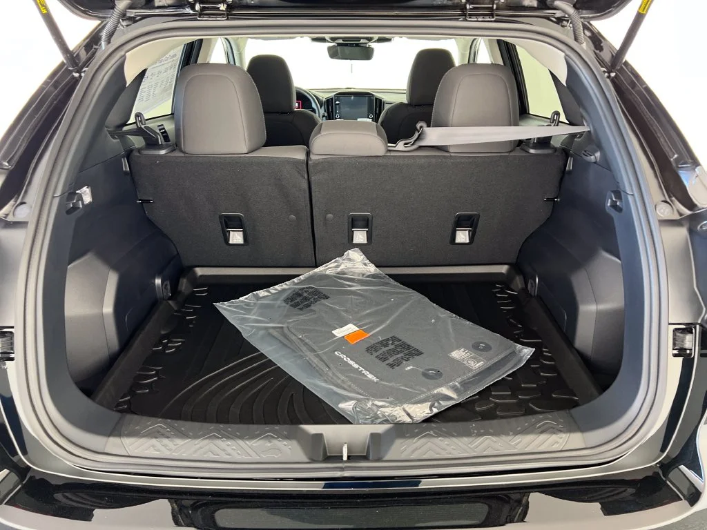 New 2026 CRYSTAL BLACK SILICA Subaru Premium image 24