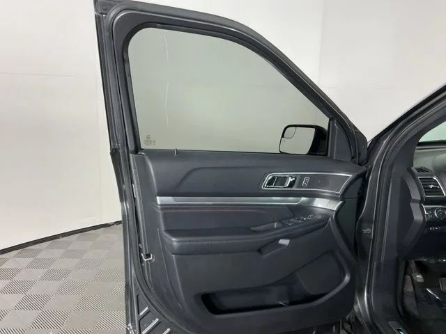 Used 2018 Gray Ford Sport image 13