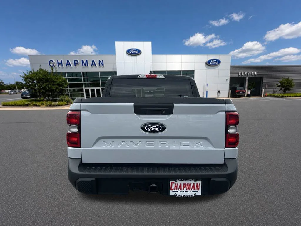 New 2026 Space White Metallic Ford XLT image 4