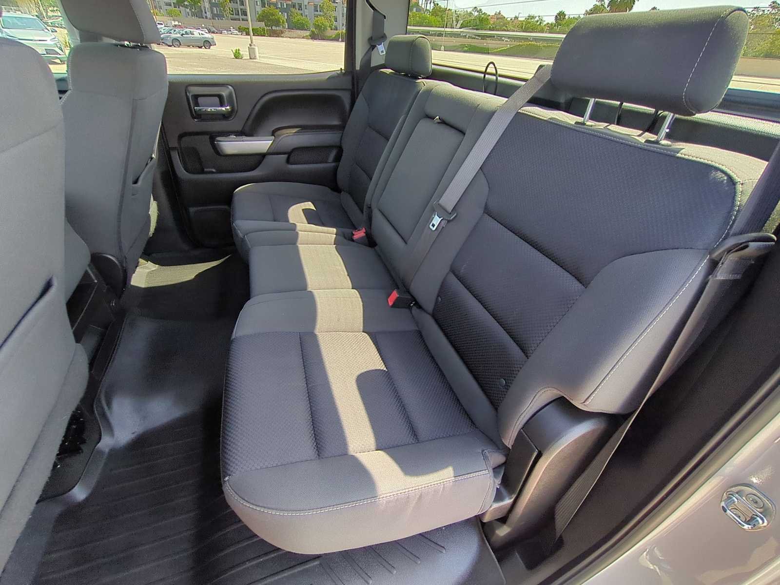 Used 2016 SILVER ICE METALLIC Chevrolet LT image 24