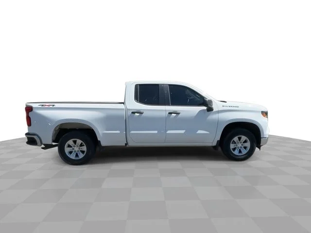Used 2023 White Chevrolet WT image 9
