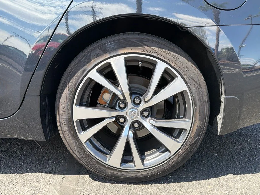 Certified Used 2017 Blue Nissan 3.5 SL image 7