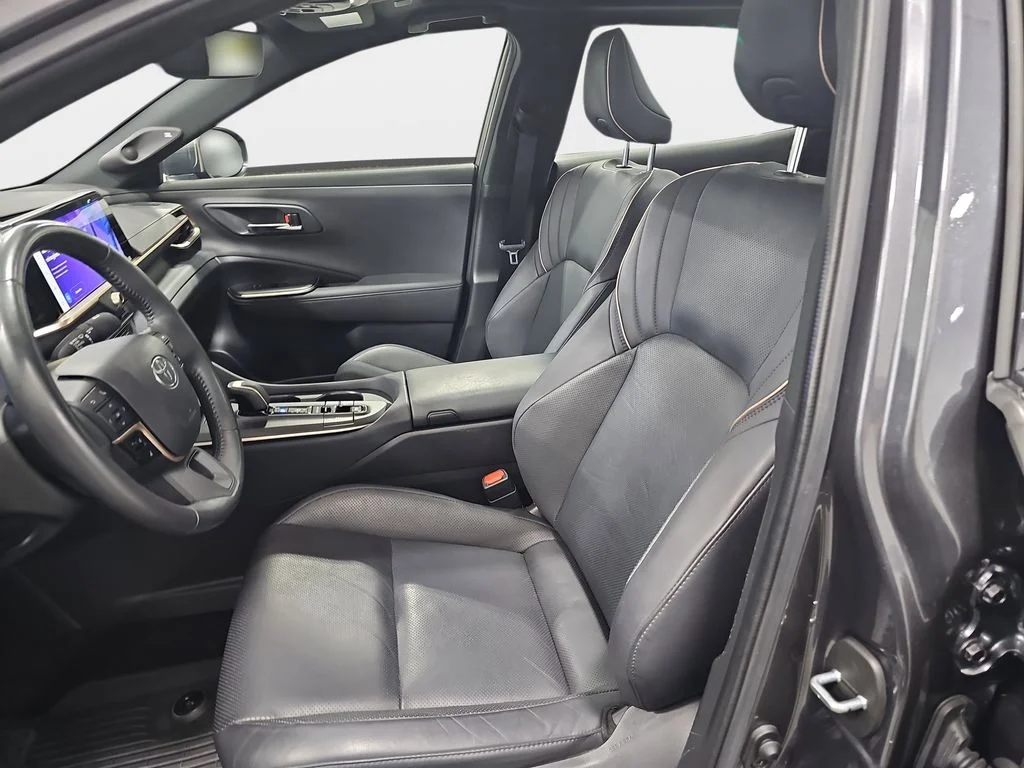 Used 2023 Gray Toyota Limited image 17