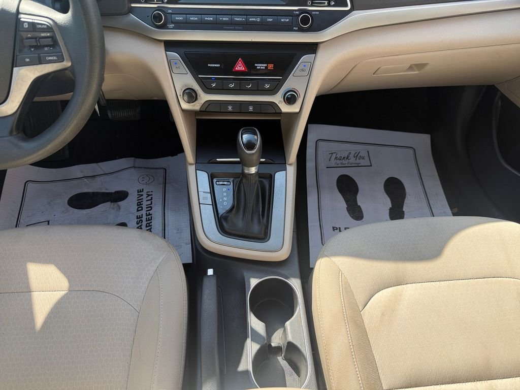 Used 2018 Beige Hyundai SEL image 11