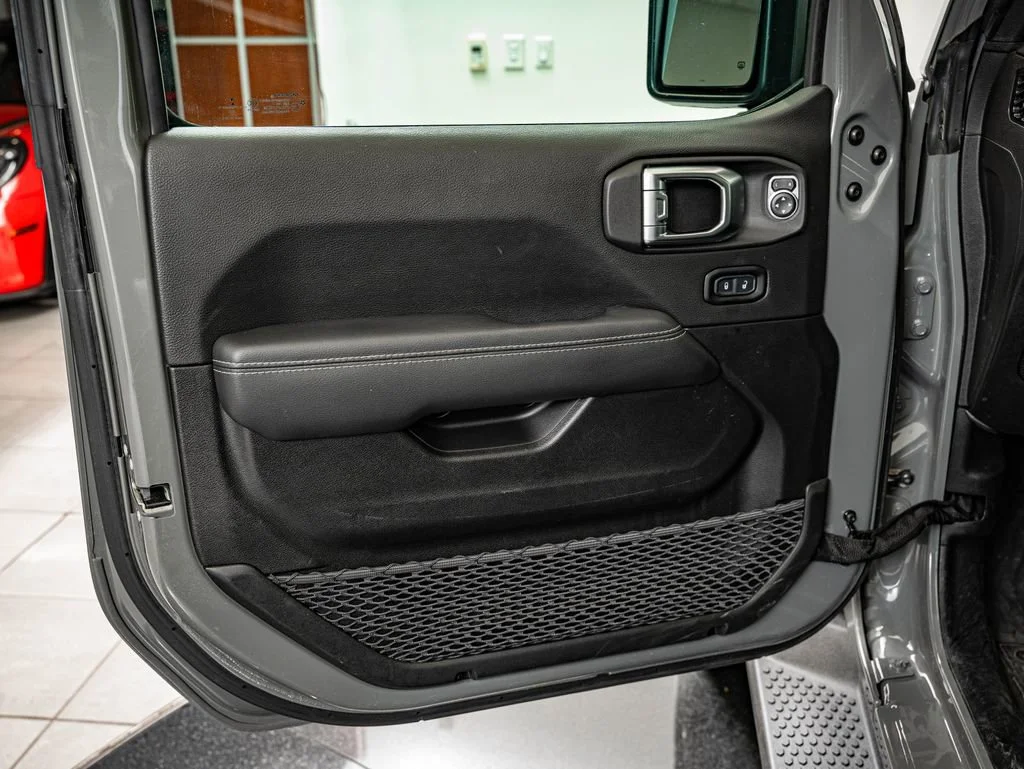 Used 2023 Sting-Gray Clearcoat Jeep Sahara 4xe image 15