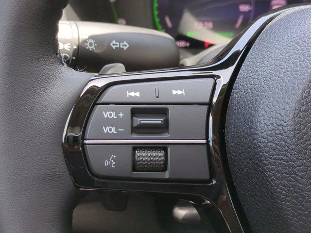 New 2026 Platinum White Pearl Honda Touring image 24