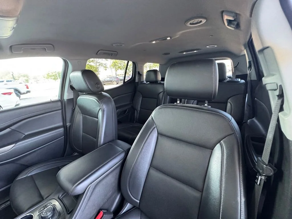 Used 2023 Ebony Twilight Metallic GMC SLT image 14