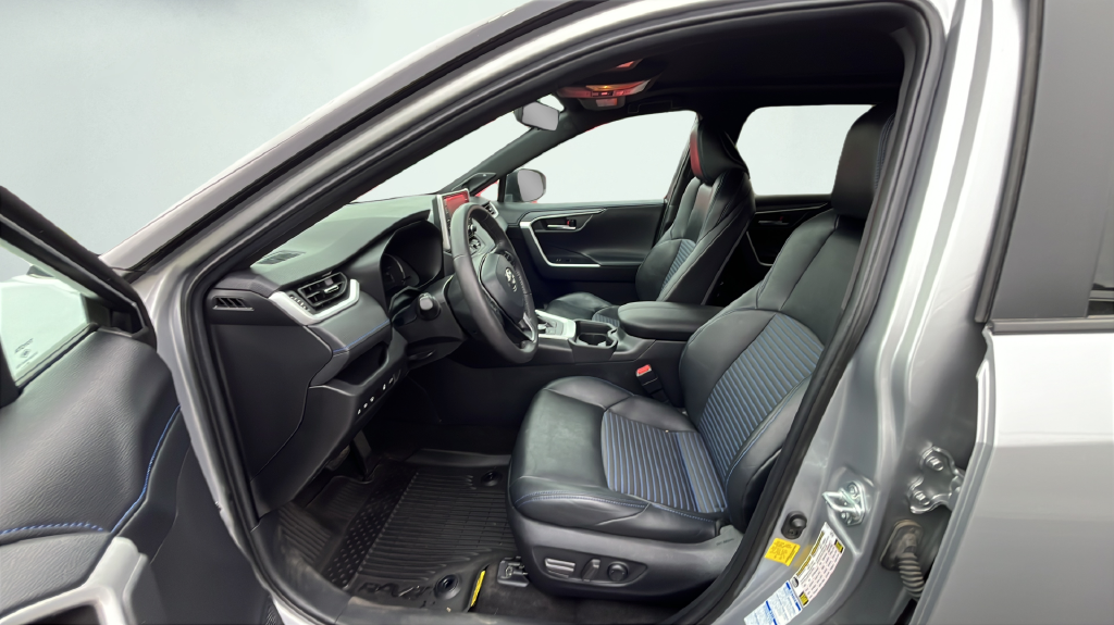 Used 2021 Silver Sky Metallic Toyota XSE image 18