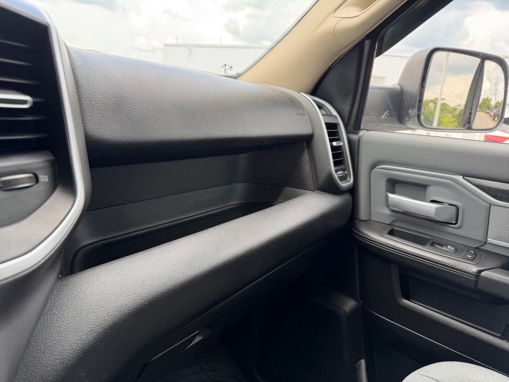 Used 2019 White Ram Big Horn image 21